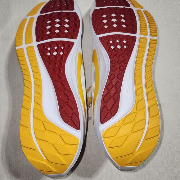 Nike Tuskegee institute TU Pegasus 40 Running shoes size 12.5 - Picture 9 of 9